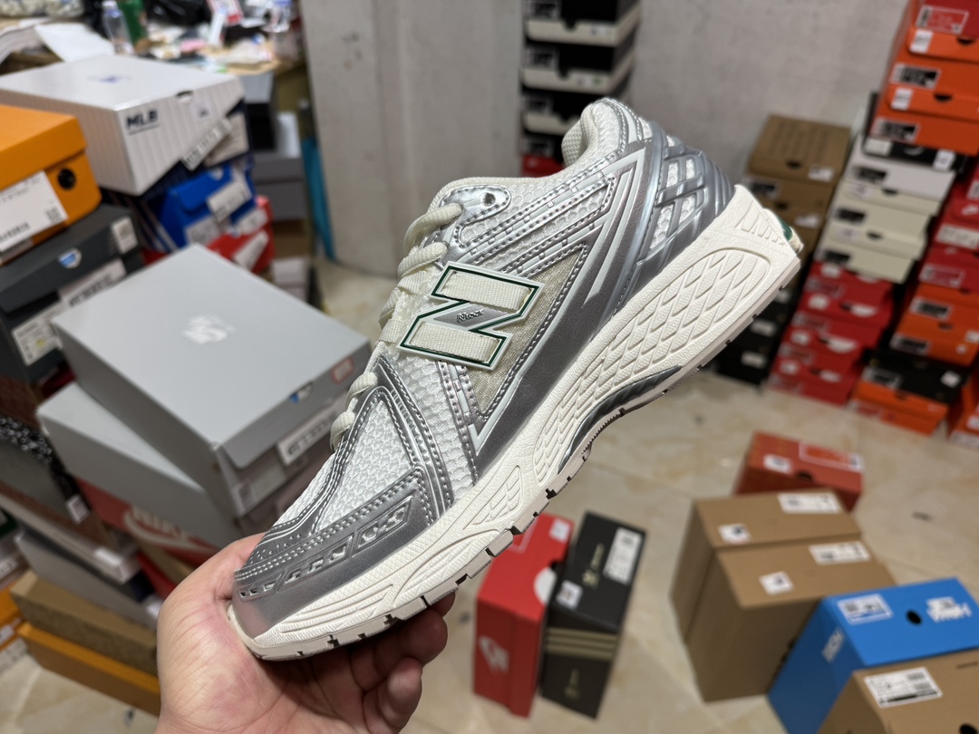 New Balance NB 1906R